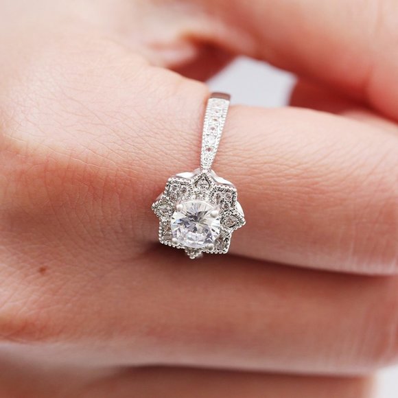 ✨ Retro Gemstone Sun Flower Full Carved Vintage Rings for Women, EVGG1516 - Picture 3 of 4